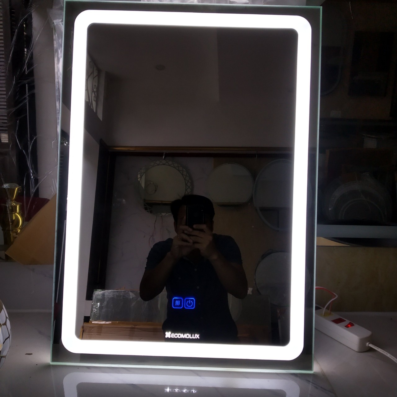 Gương LED cao cấp kích thước 70x90cm