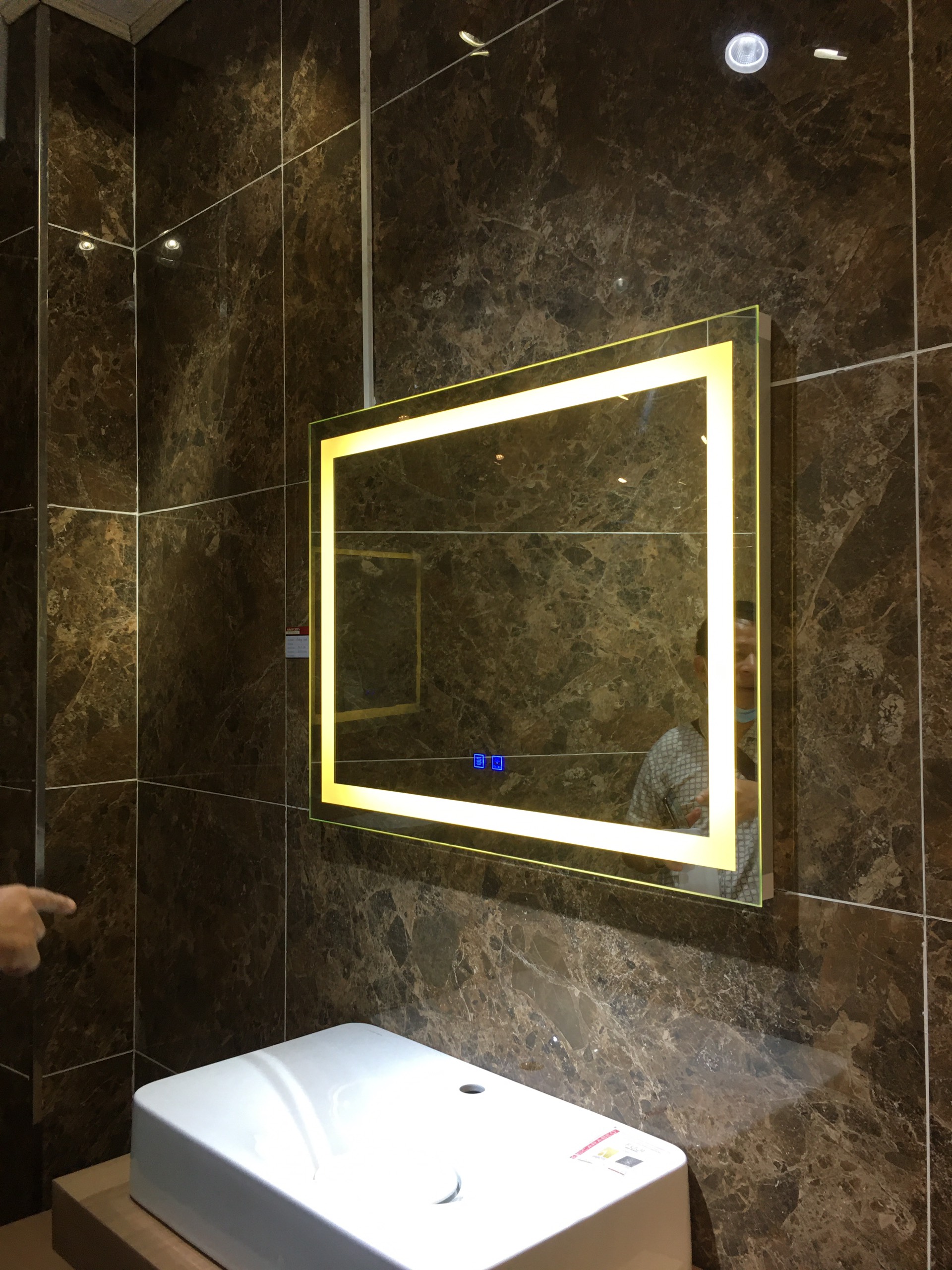Gương LED cao cấp kích thước 60x80cm - Ảnh 10