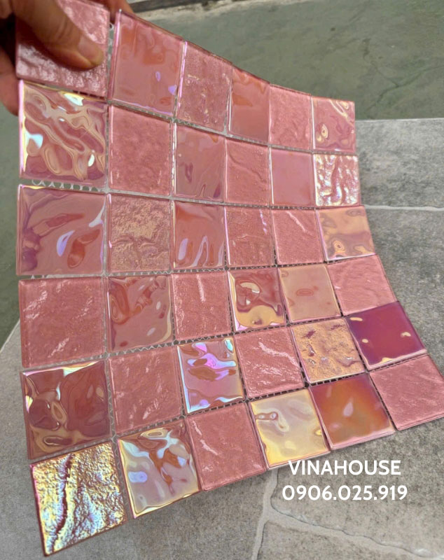 Gạch mosaic thuỷ tinh màu hồng - Ảnh 2